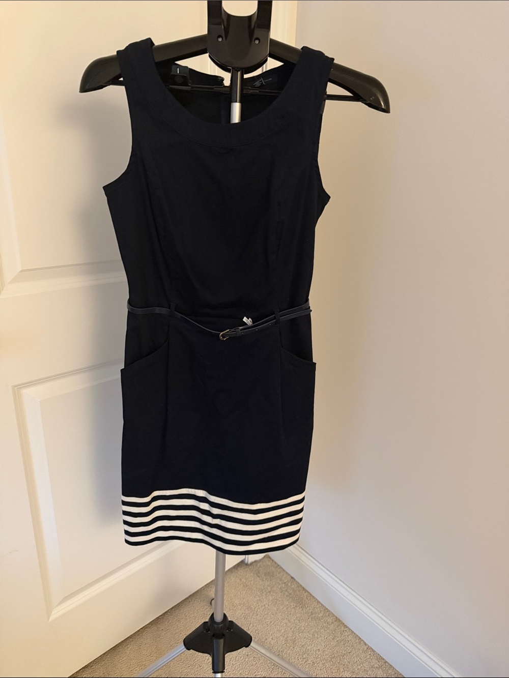 Tommy Hilfiger Navy Sleeveless Sheath Dress with White Stripe Hem